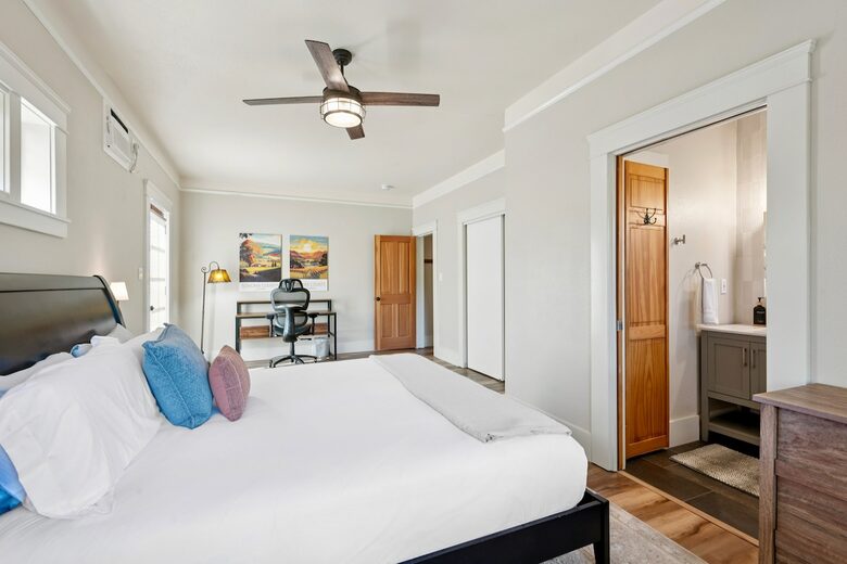 Wine Country Retreat Across from Spring Lake - Santa Rosa, California