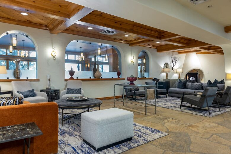 Lobby of The Pines