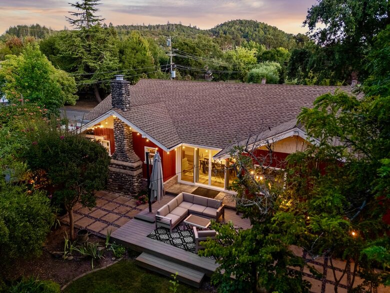 Wine Country Retreat Across from Spring Lake - Santa Rosa, California