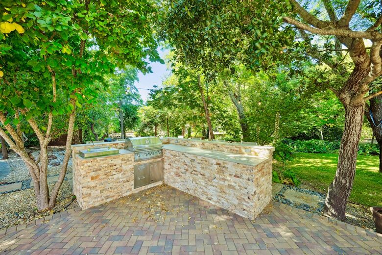 Wine Country Retreat Across from Spring Lake - Santa Rosa, California