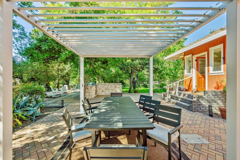 Wine Country Retreat Across from Spring Lake - Santa Rosa, California