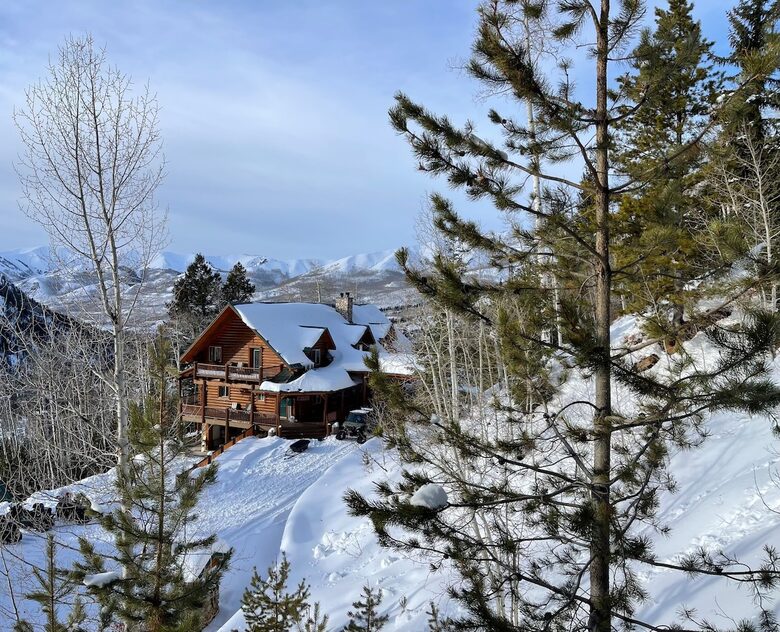 Remote Luxury Lodge Near Park City with Year-Round Adventure - Oakley, Utah