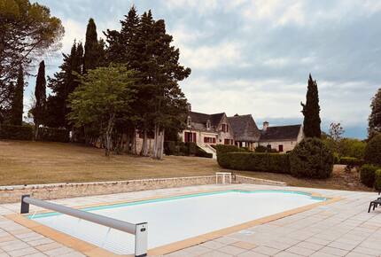 Peaceful Dordogne Estate Surrounded by Nature - Veyrines-de-Domme, France