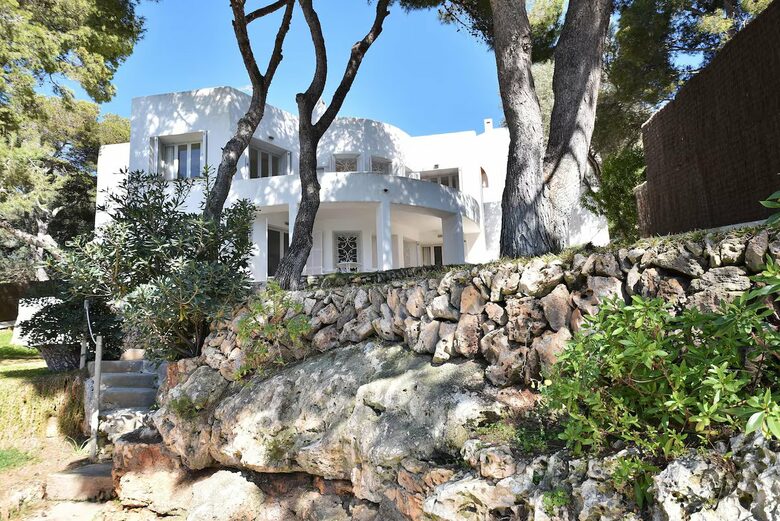 Seafront Elegance in Cala d’Or - Cala d'Or, Mallorca, Spain