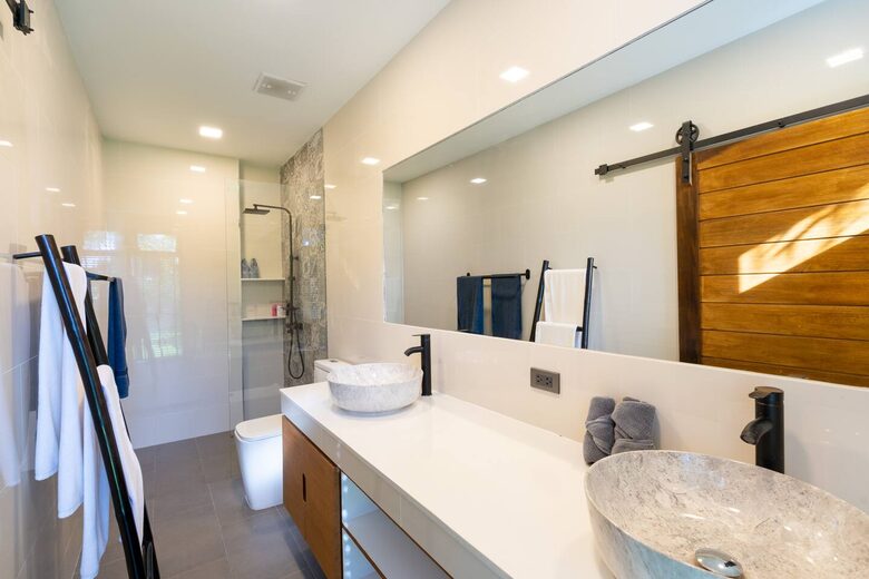Tropical Seaview Retreat Close to Long Beach & Relax Bay - Koh Lanta, Thailand