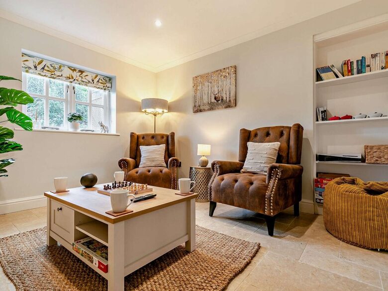 An Elegant Escape in Cornwall’s Countryside - Penzance, United Kingdom