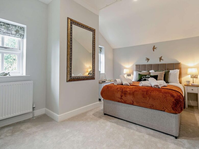 An Elegant Escape in Cornwall’s Countryside - Penzance, United Kingdom