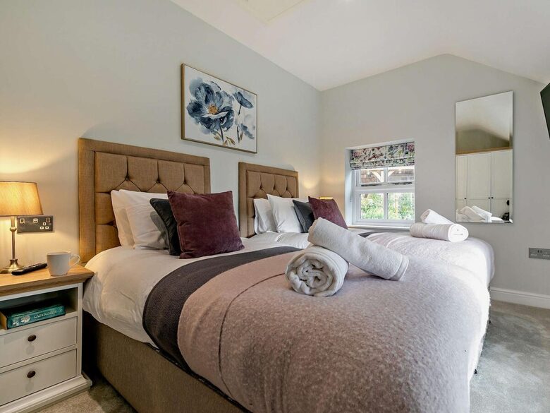An Elegant Escape in Cornwall’s Countryside - Penzance, United Kingdom