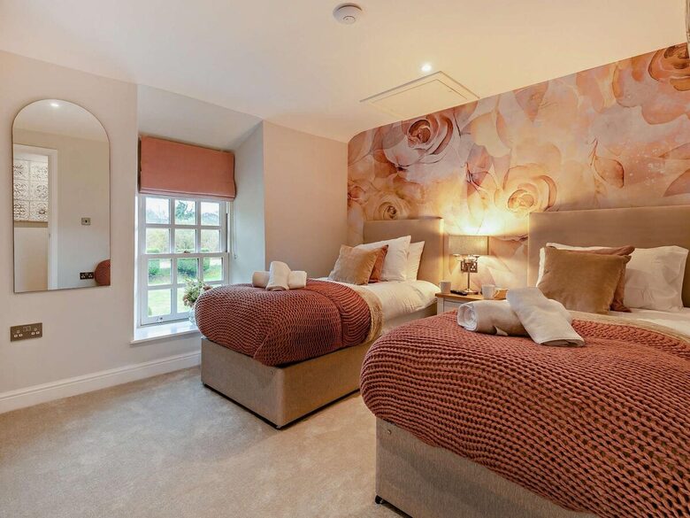 An Elegant Escape in Cornwall’s Countryside - Penzance, United Kingdom