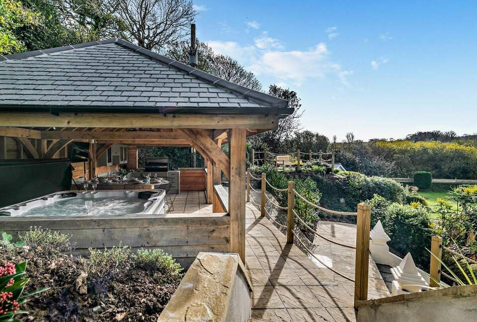 An Elegant Escape in Cornwall’s Countryside - Penzance, United Kingdom