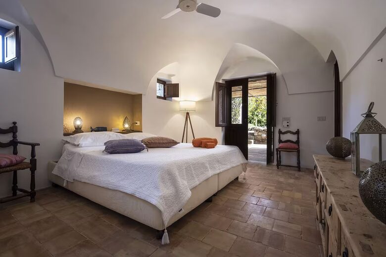 Authentic Pantelleria Estate with Terraced Gardens and Pool - Pantelleria, Italy