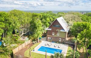 Island Escape Near Charleston - Folly Beach, South Carolina