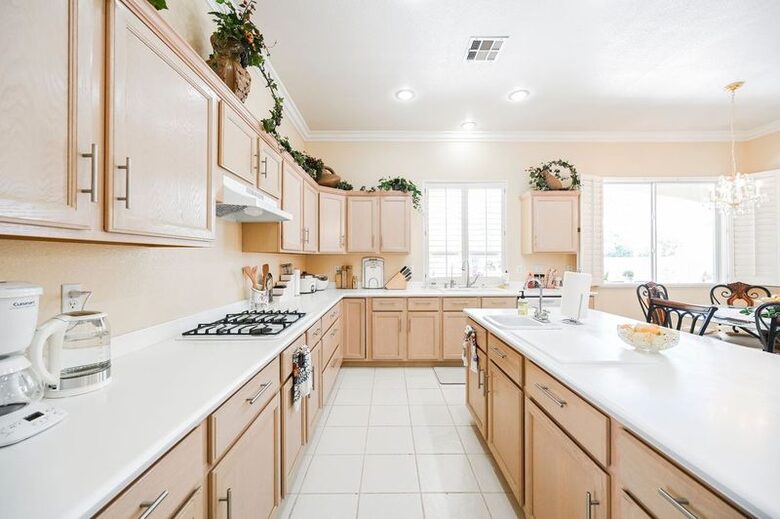 Waterfalls View Refined Six-Bedroom Retreat Minutes from the Strip - Las Vegas, Nevada