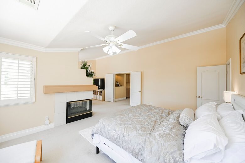 Waterfalls View Refined Six-Bedroom Retreat Minutes from the Strip - Las Vegas, Nevada