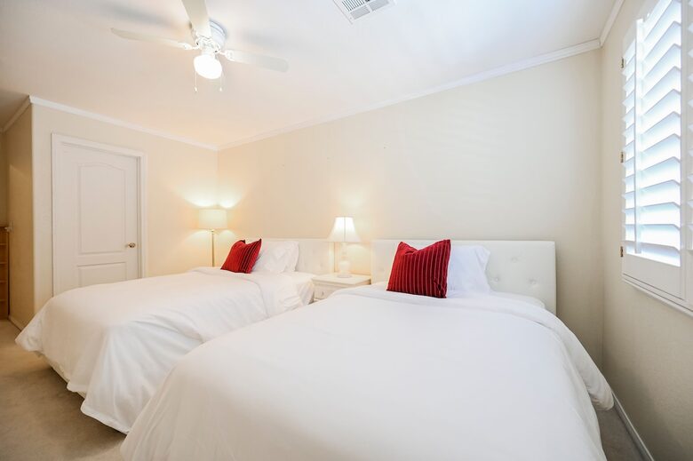 Waterfalls View Refined Six-Bedroom Retreat Minutes from the Strip - Las Vegas, Nevada