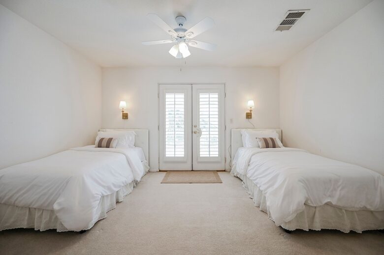 Waterfalls View Refined Six-Bedroom Retreat Minutes from the Strip - Las Vegas, Nevada