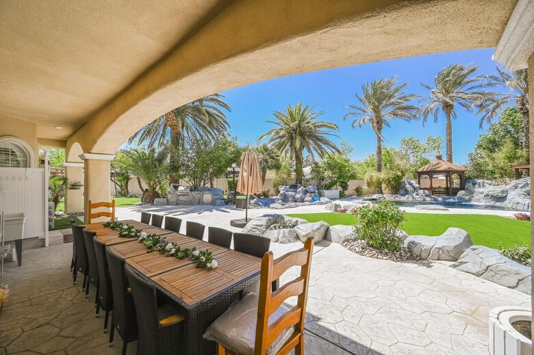 Waterfalls View Refined Six-Bedroom Retreat Minutes from the Strip - Las Vegas, Nevada