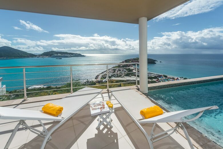 Quintess Collection - Little Bay - Little Bay, Sint Maarten (Dutch part)