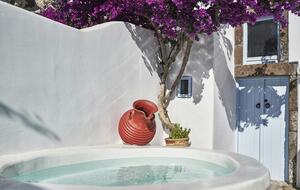 Quintess Collection - Villa Ivi - Santorini, Greece