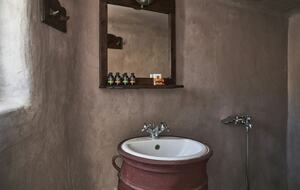 Quintess Collection - Villa Ivi - Santorini, Greece