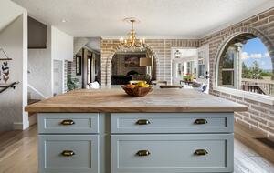 Luxury High Desert Escape with Panoramic Mountain Views - Madras, Oregon