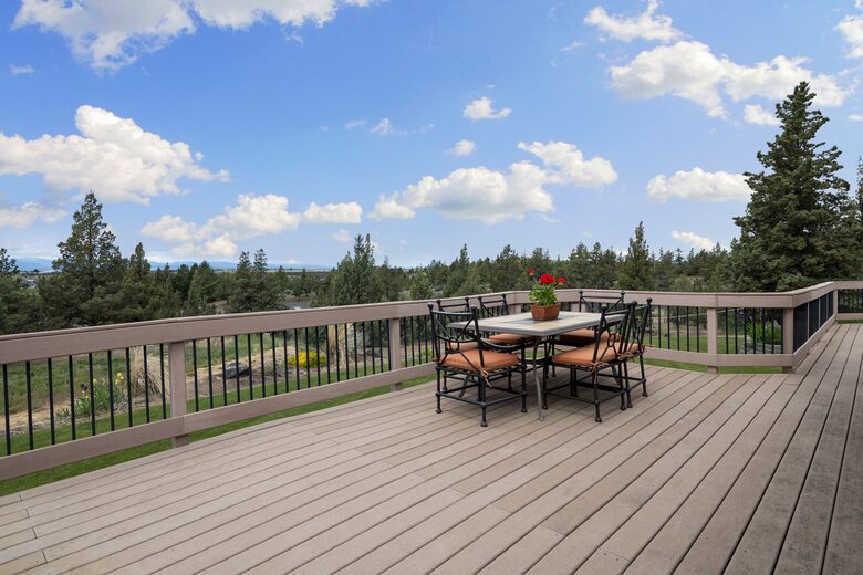 Luxury High Desert Escape with Panoramic Mountain Views - Madras, Oregon