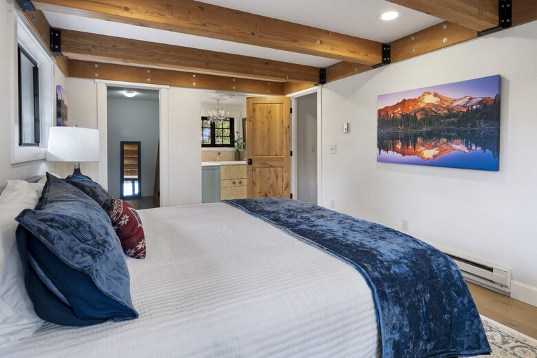 Luxury High Desert Escape with Panoramic Mountain Views - Madras, Oregon