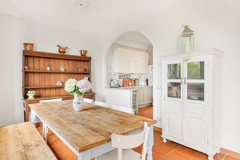Refined Coastal Retreat with Panoramic Views - Moneglia, Italy