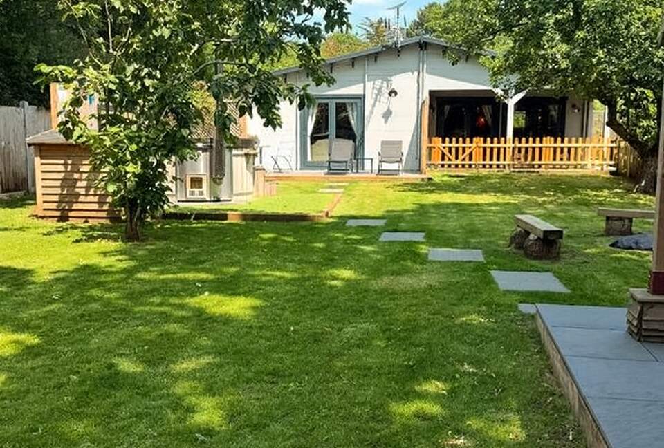 Little Yew Tree Lodge - Portsmouth, United Kingdom