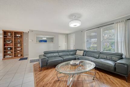 Spacious Sarasota Escape near Siesta Beach - Sarasota, Florida
