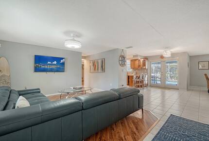 Spacious Sarasota Escape near Siesta Beach - Sarasota, Florida