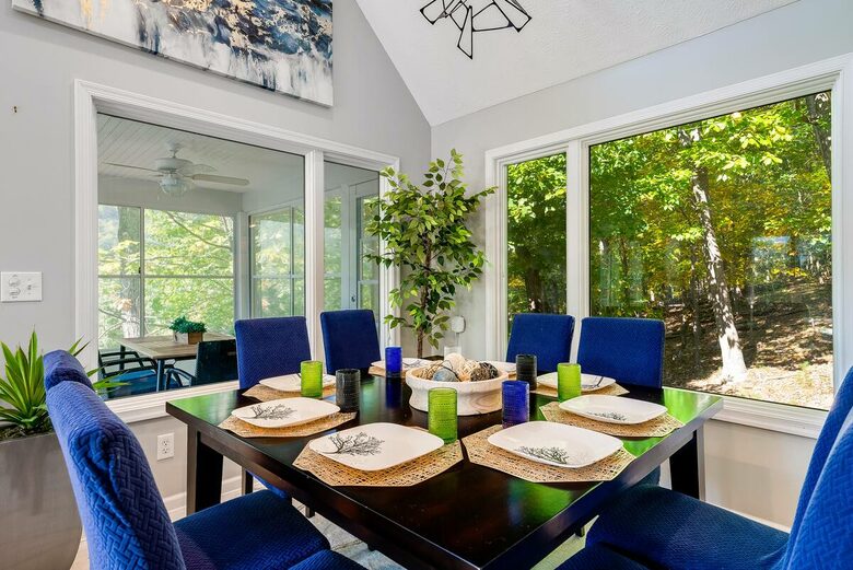 Wellness & Adventure Retreat with Scenic Views - Massanutten, Virginia