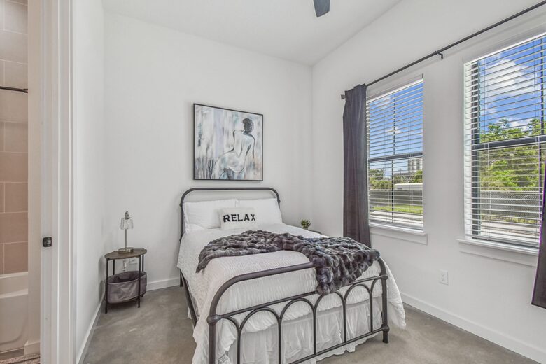 Urban Oasis with Rooftop Views in Tampa - Tampa, Florida