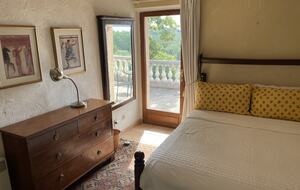 Refined Living with Riviera Views - Saint-Cézaire-sur-Siagne, France