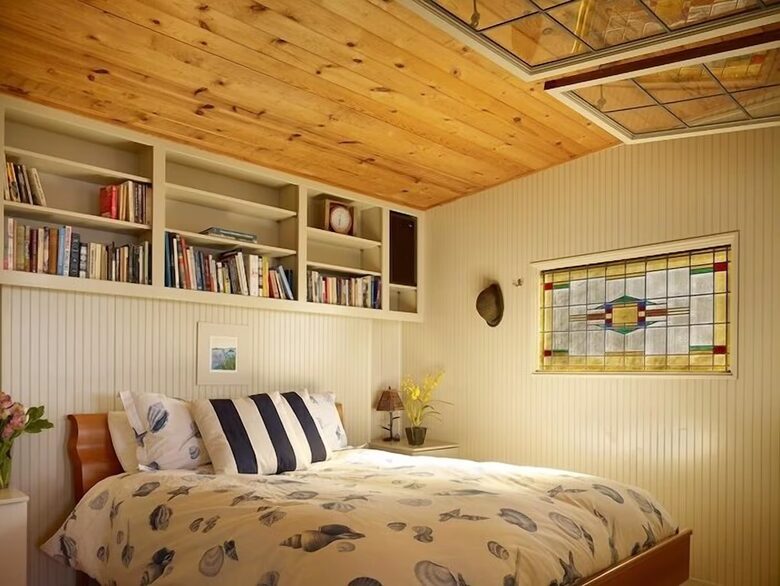 Whidbey Waterfront Haven - Greenbank, Washington