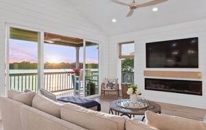 Perfect Lakehouse Getaway on Lake LBJ - Horseshoe Bay/Kingsland - Kingsland, Texas