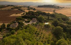 Villa San Lorenzo Umbrian Estate - Castiglione Del Lago, Italy