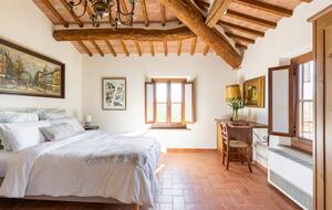 Villa San Lorenzo Umbrian Estate - Castiglione Del Lago, Italy