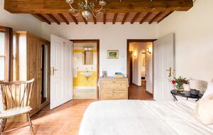 Villa San Lorenzo Umbrian Estate - Castiglione Del Lago, Italy
