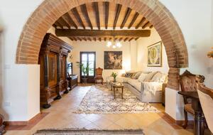Villa San Lorenzo Umbrian Estate - Castiglione Del Lago, Italy