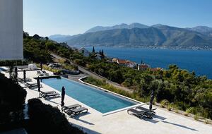 Cube A2: Montenegro Coastline + Monte Palm Beach Spa Access - Krašići, Montenegro
