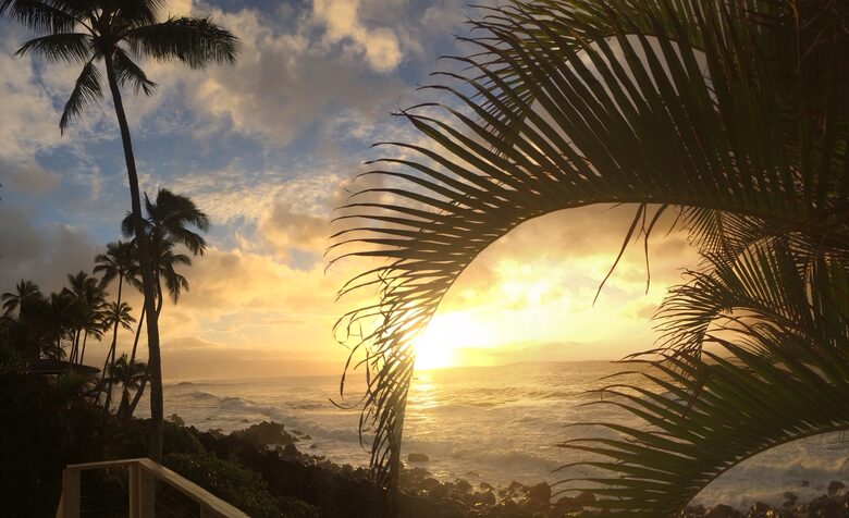 Waimea Bay Oceanfront - Haleiwa, Oahu, Hawaii