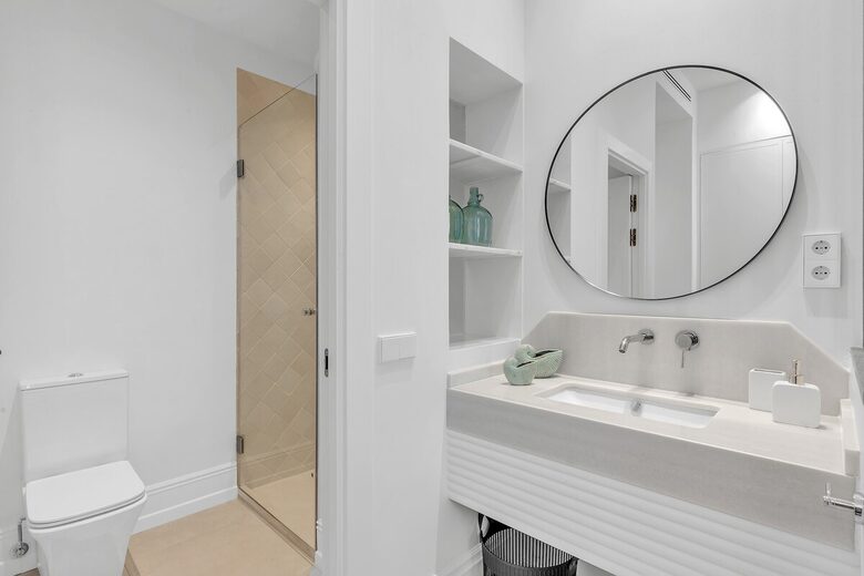 Stylish 2 Bedrooms by La Malagueta Beach - Málaga, Spain