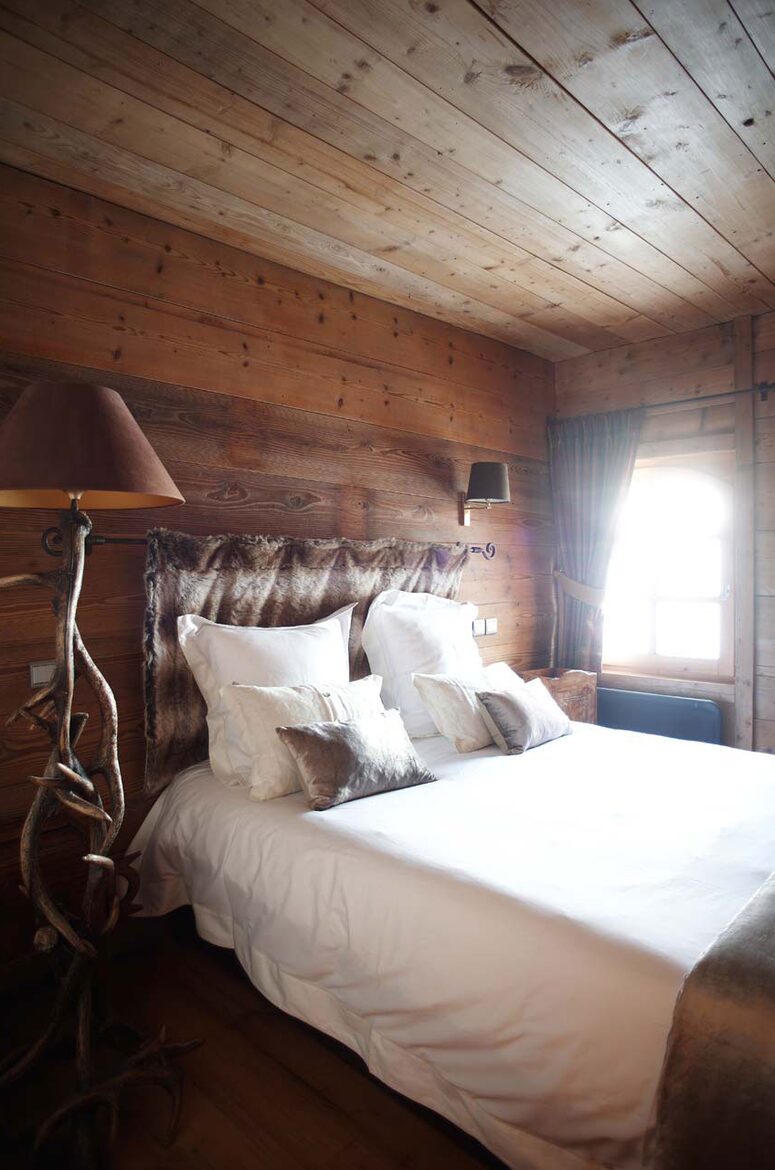 Alpine Elegance | A Sophisticated Megève Retreat - Megève, France