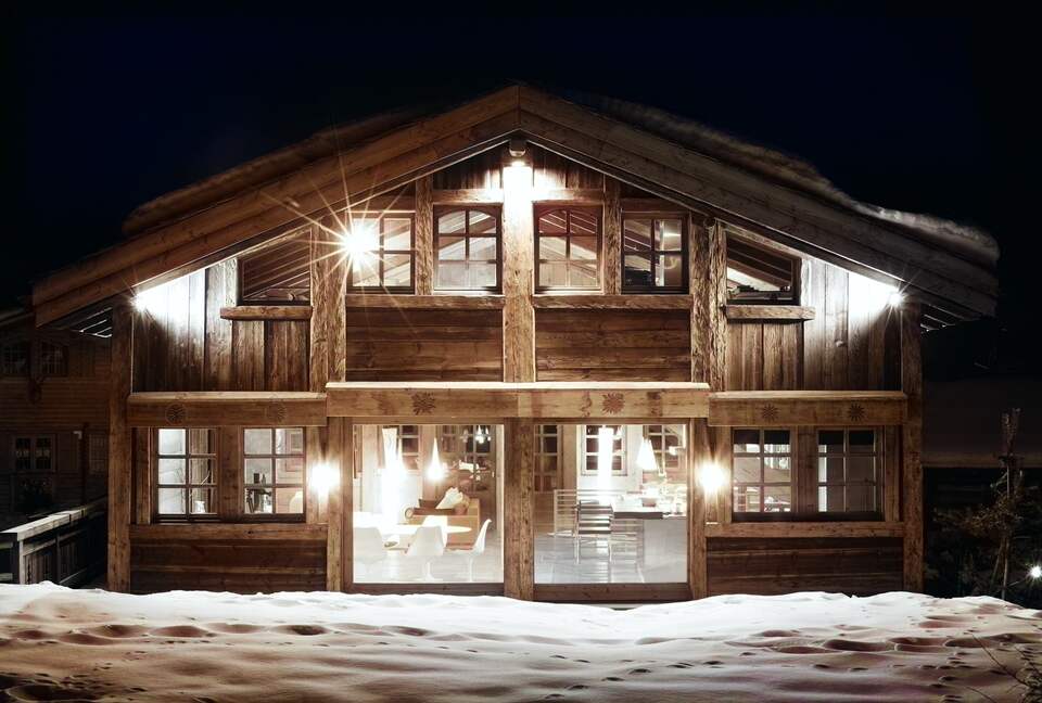 Alpine Elegance | A Sophisticated Megève Retreat - Megève, France