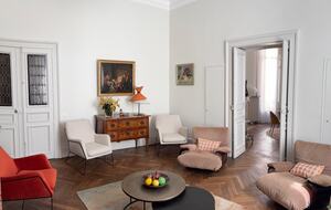 Apartment with Panoramic Views of Place de la Comédie - Montpellier, France