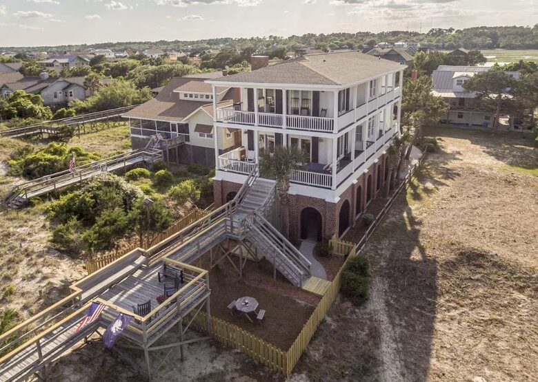 Creek and Coast Retreat with Breathtaking Views - Pawleys Island, South Carolina