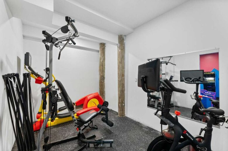 Modern Beach Haven Escape with Endless Amenities - Beach Haven, New Jersey