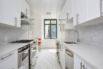 Elegant Upper West Side Apartment with Parkside Views - New York City, New York