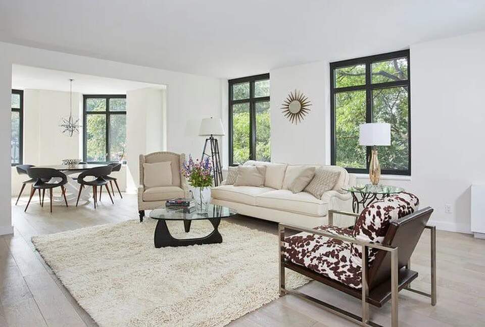 Elegant Upper West Side Apartment with Parkside Views - New York City, New York